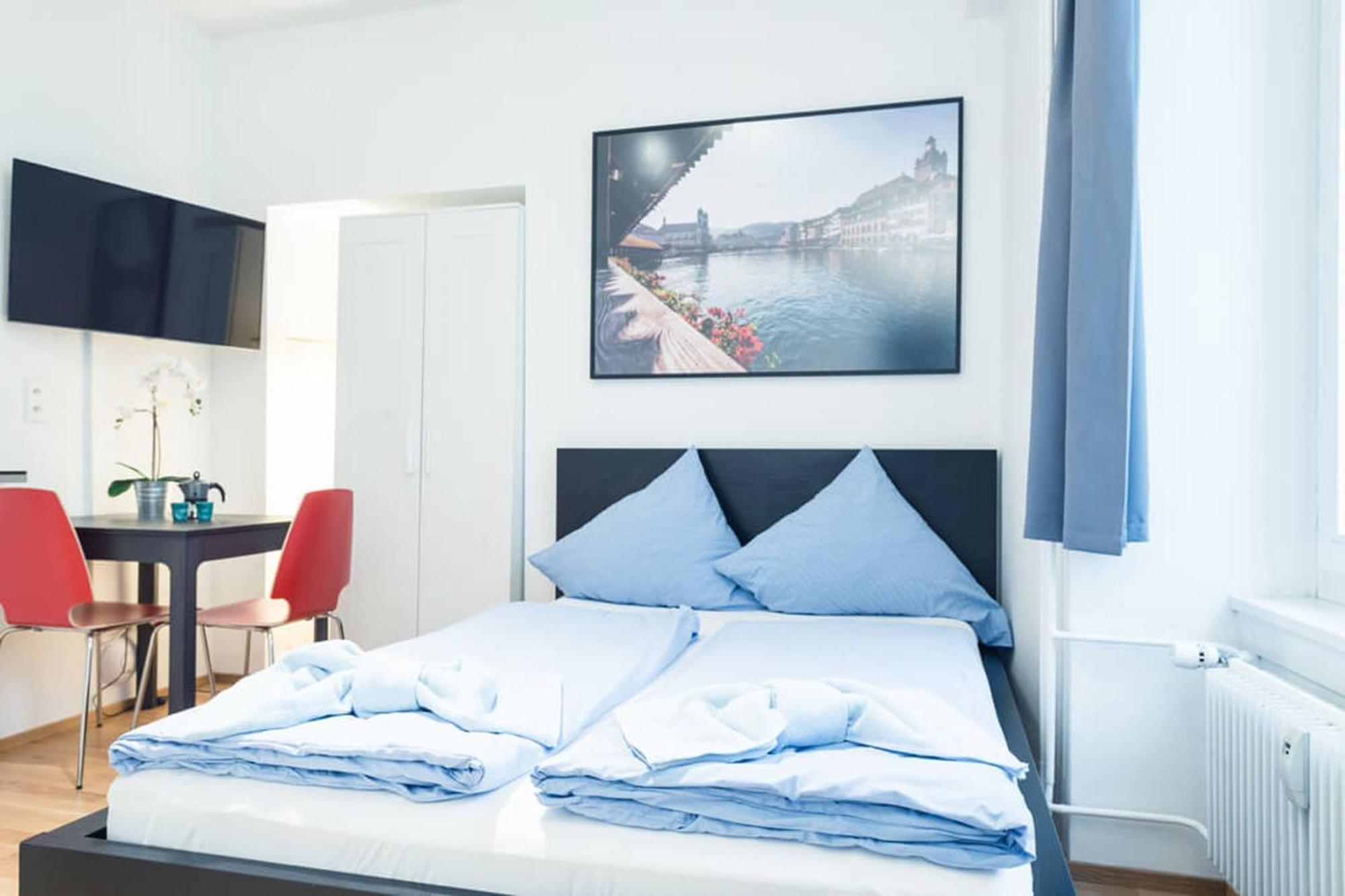 Hitrental Old Town Apartments Lucerna Esterno foto