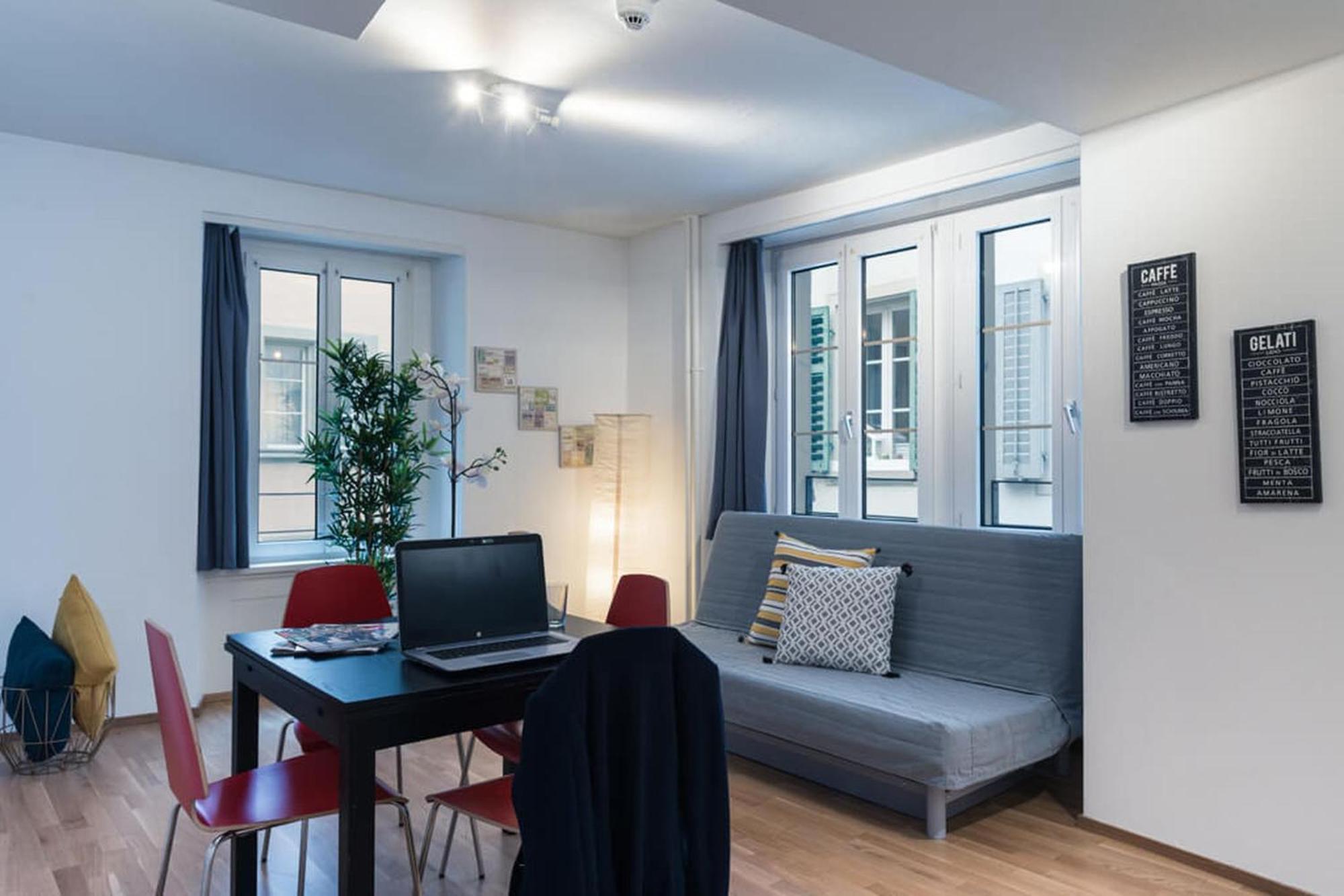 Hitrental Old Town Apartments Lucerna Esterno foto